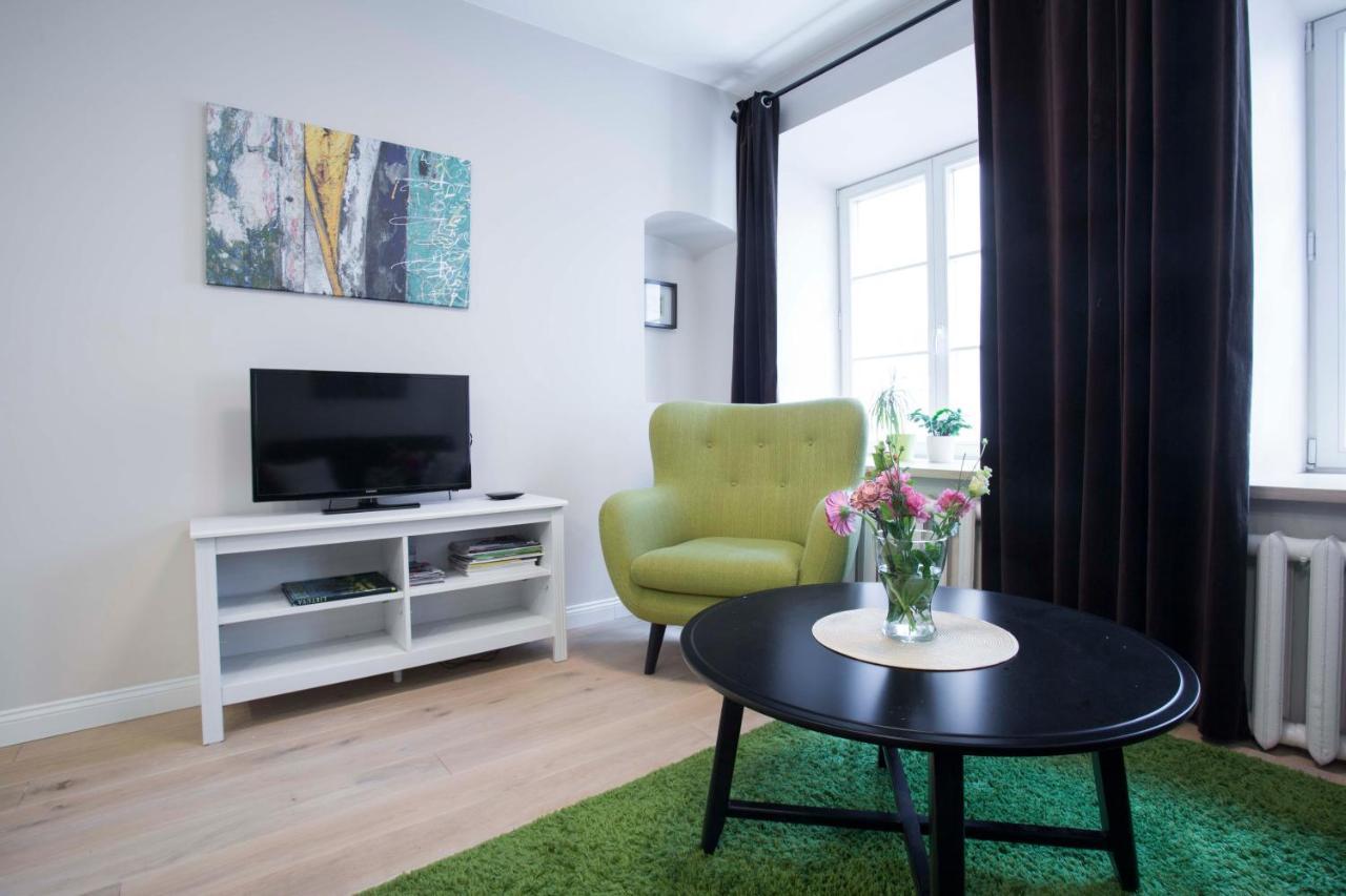 Baron'S Town Hall Apartments Вилнюс Екстериор снимка